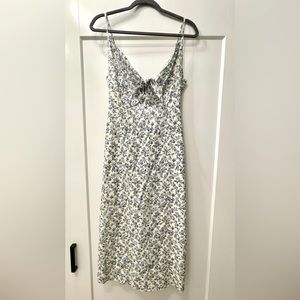 NWT Lulus dress, size small.